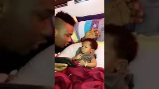 Iba one avec son fils Iba one avec son fils