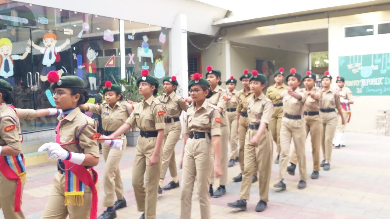 KADAM KADAM BADHAYE JA .... NCC PARADE (SNME CAMPUS) SATYAM VIDHYALAY, OJAS & GEETA GIRL'S SCHOOL