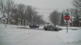 Rice Lake, WI Cars Sliding & Heavy Snow - 12/23/2016