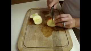 The Quickest, Easiest Way To Cut The Core Out Of An Apple