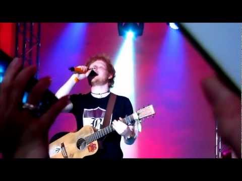 ed-sheeran-&-mikill-pane-live-@-little-noise-sessions-"little-lady"