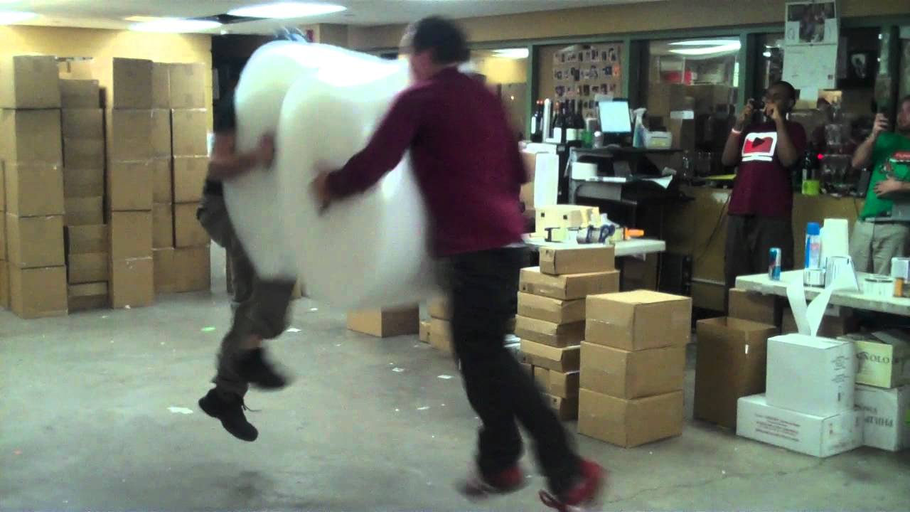 Epic Bubble Wrap Battle 5 (view 1) YouTube