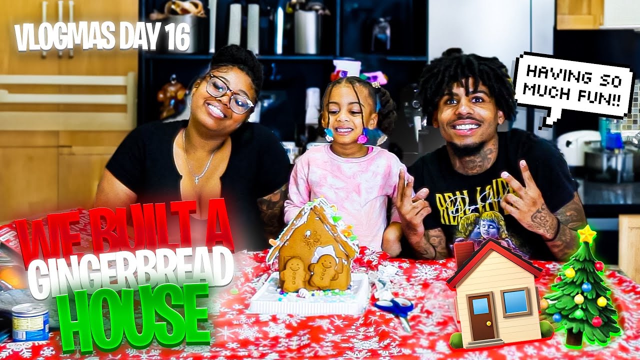 WE BUILT A GINGERBREAD HOUSE 🥰😍(Funny😂❤️)
