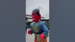 Ondel Ondel Kepalanya Copot