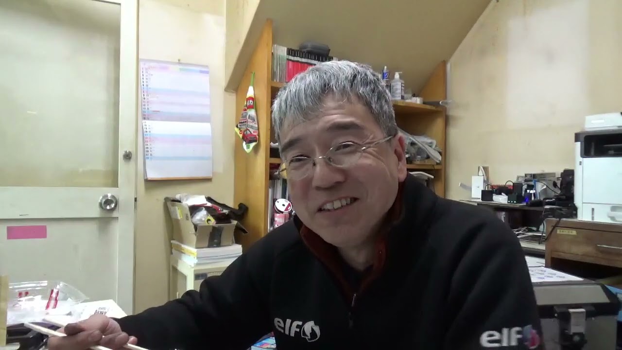 バイク屋の昼食　のり弁