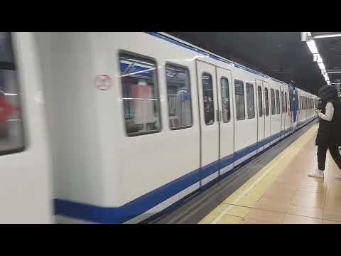 Madrid Metro Line 1 - 2561 arriving Pinar De Chamartin Station on 27/11/23