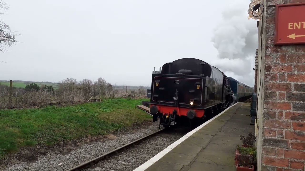 LMS black 5 45407 The Lancashire Fusilier powers through Finghall station on the Mince pie specials 