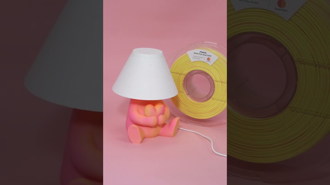 Loopy Lamp Printed with Amolen PLA Matte