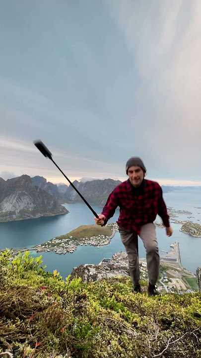 Tried Me Mode? Keeps you in frame, no selfie stick, no reframing, in sweet 60fps 🌅#insta360 #shorts