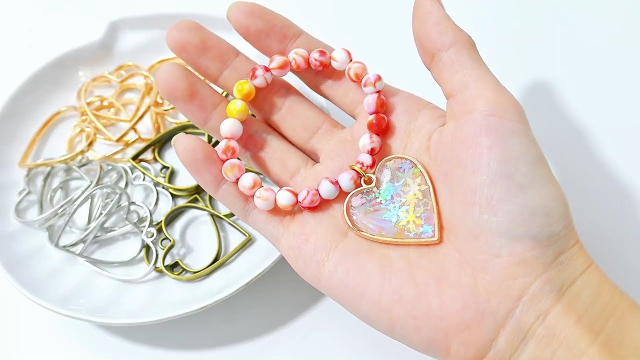 Open Bezel Pendants Metal Blank Frame Hollow Charms Peach Heart Shaped Craft Bezels Molds Pendants