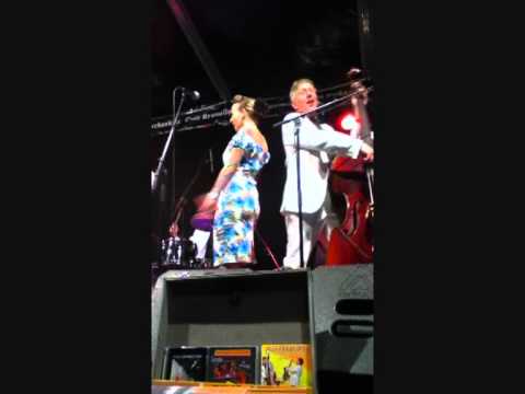 Eefke Boelhouwers & Bart Wouters: an intimate moment !