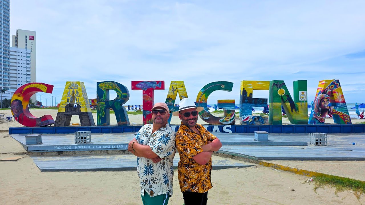 Recorremos las calles más coloridas de Cartagena