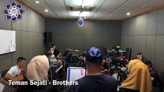 Download Lagu Teman Sejati - Brothers (cover by Pemuzik YWJ) MP3