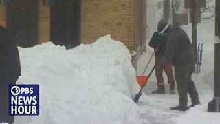 News Wrap: Chaotic weather system delays U.S. travelers