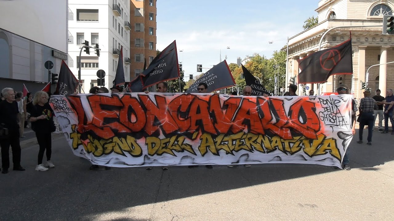 Leoncavallo, partito il secondo corteo: attese oltre 30mila persone