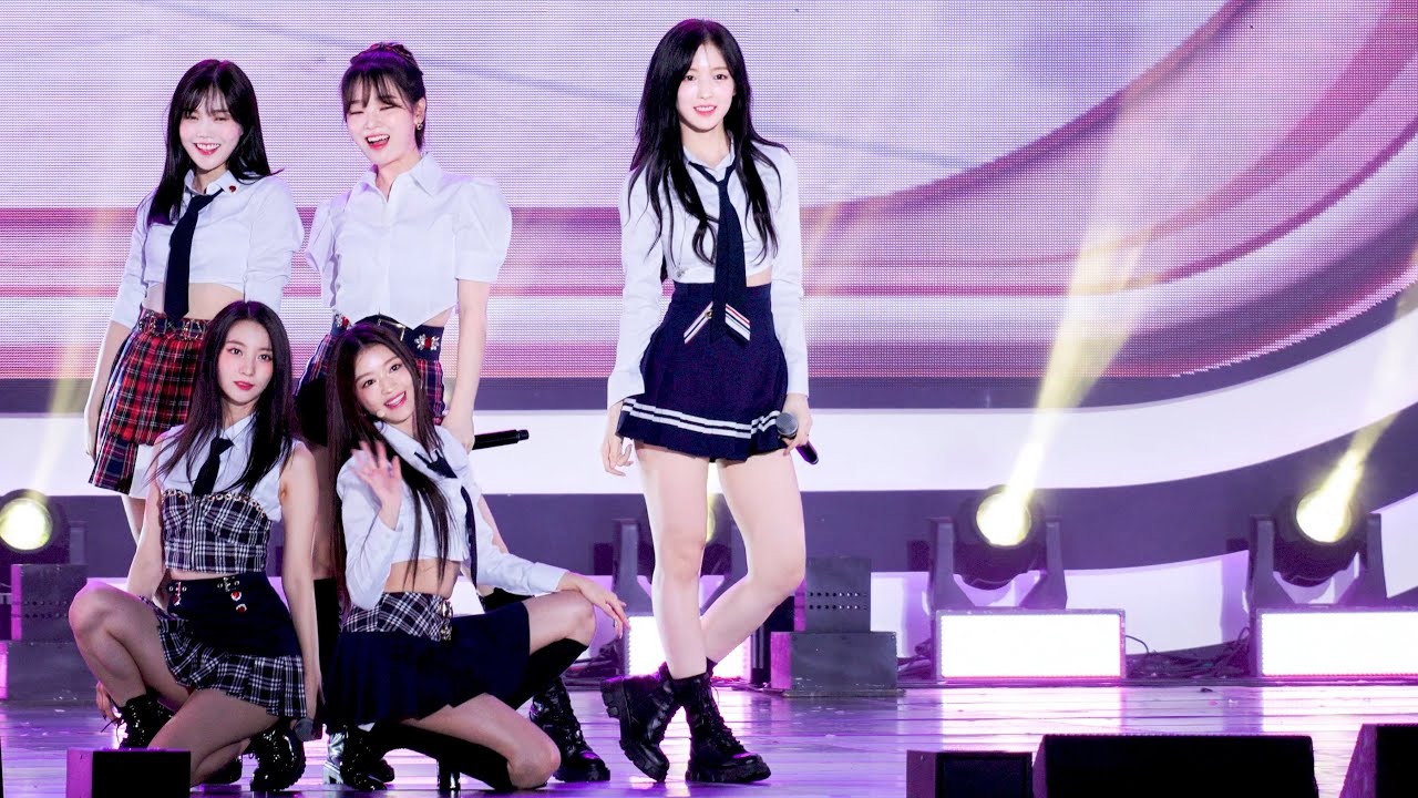 220808 아린 ARIN 오마이걸 OHMYGIRL 'Real Love' 4K 60P 직캠 @울산 음악중심 by DaftTaengk