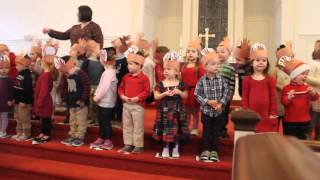 Gracie's preschool holiday show 2015