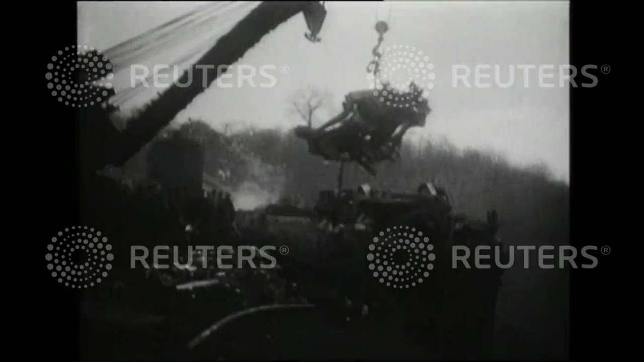 1946 Train wreck in the United States of America - YouTube