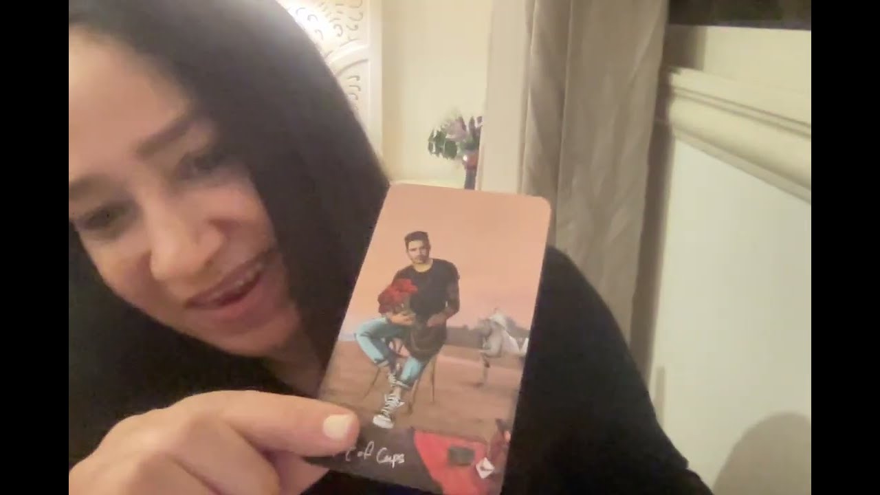 برج الدلو من 17ل22 يوليو , الظاهر انك بتفكر ترجع له وترجع ف كلامك #برج_الدلو #تاروت