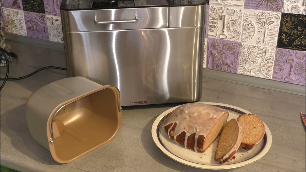 Orangenkuchen im Design Brotbackautomaten Advanced von Gastroback gebacken