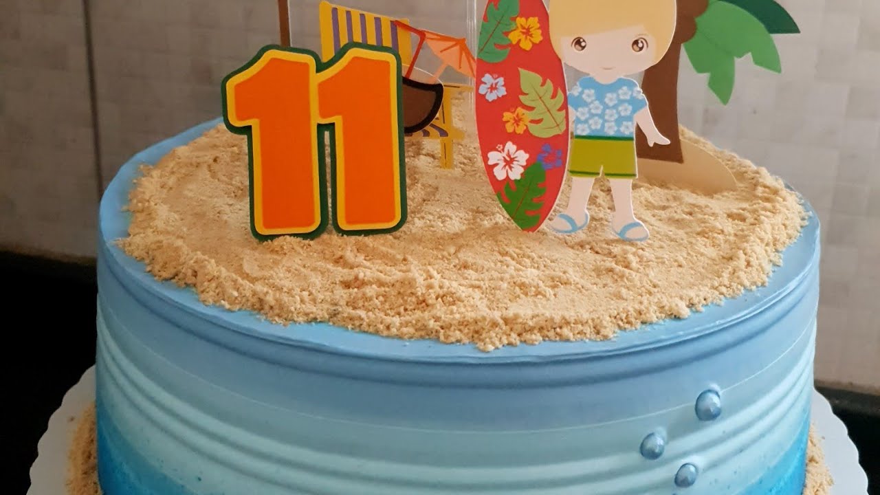 BOLO PRAIA/SURF/HAVAÍ | DEGRADÊ AZUL | ATELIÊ DOCE - LIDIANE OLIVEIRA