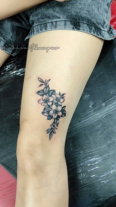 FLORAL TATTOO ON THIGH | FLOWER TATTOO FOR WOMAN #flowertattoo #thightattoos