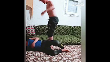 رومان رينز ضد بروك ليسنر علا طريقت الصغار 