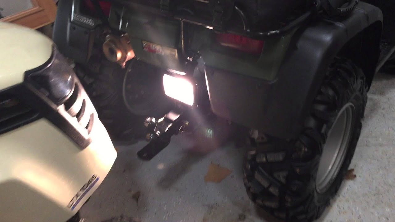 2004 HONDA FOREMAN WITH LED LIGHT BAR, 2" RECEIVER, NEW DECALS AND