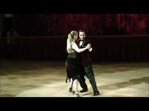 Lisette Perelle y Alexander Moncada at Vecher Tango April 13, 2019