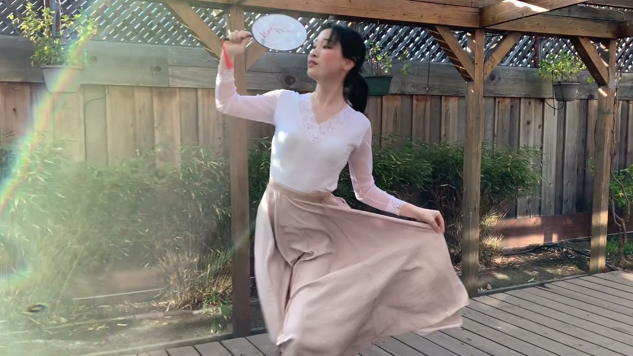 Beautiful dance by  Veronica Mang Zhong