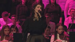 Video-Miniaturansicht von „Corul si Orchesta Betania Dublin - Isus esti Domnul domnilor“