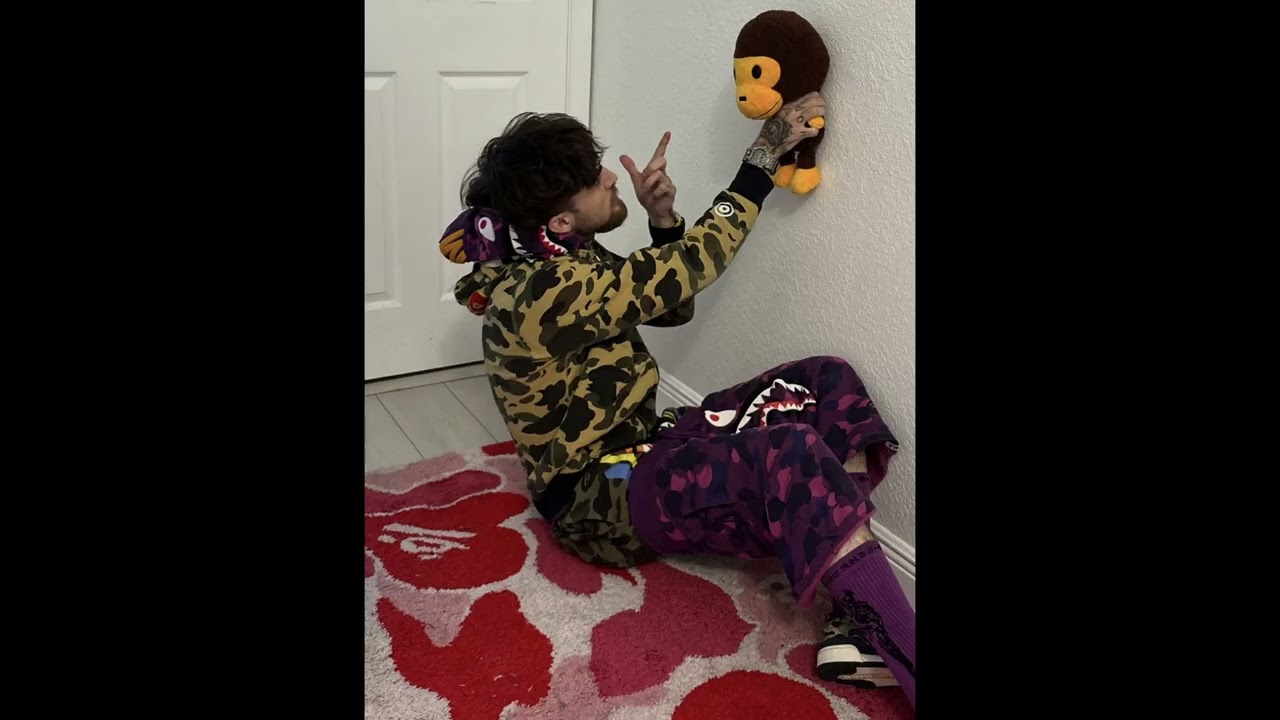 [FREE] 1900 Rugrat x Skrilla Sample Type Beat - “Stay Schemin“ (prod. Venyx)