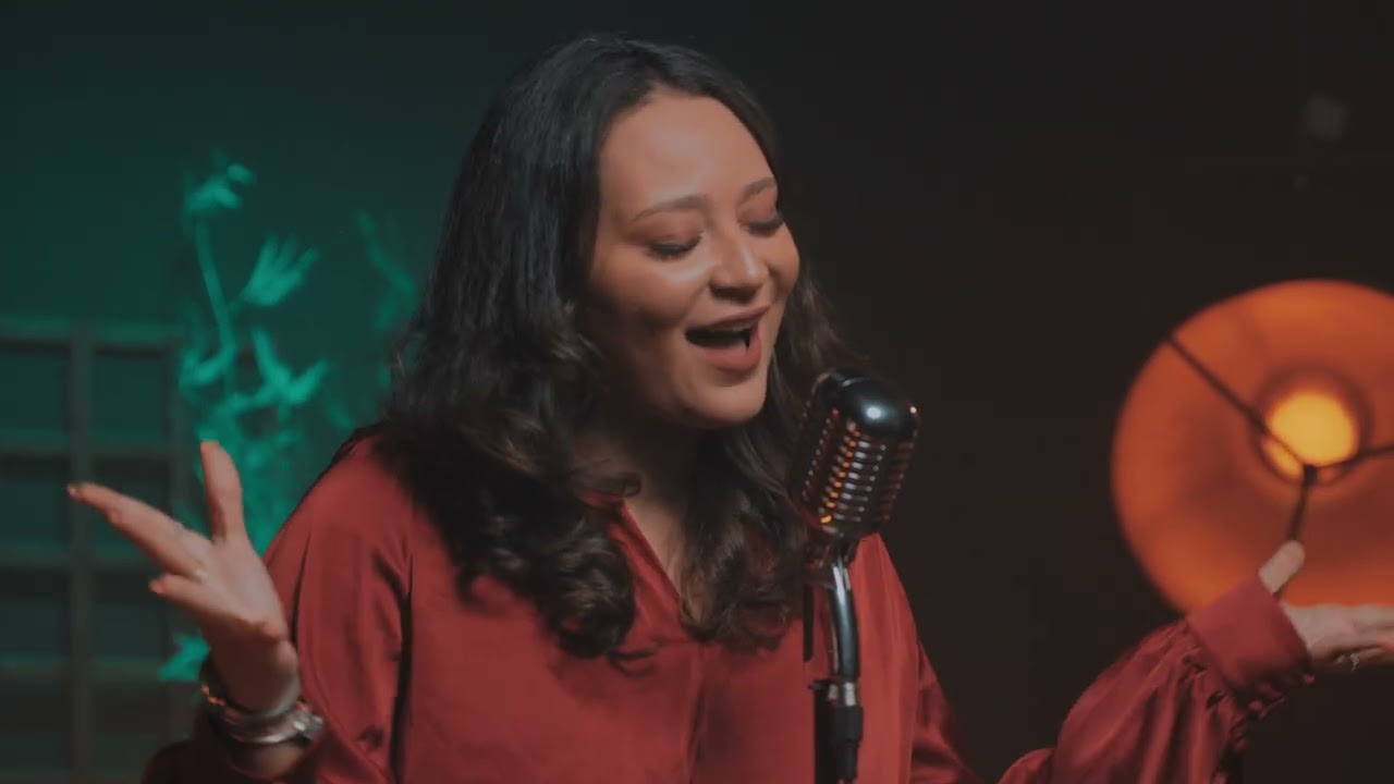 NATALY RODRIGUES  | ALEM DO RIO AZUL 