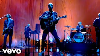 Kasabian - Coming Back To Me Good (LIVE - The Jonathan Ross Show)