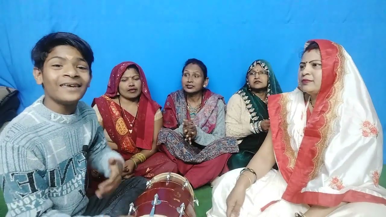 Ко мне пришел подписчик, 12-летний мальчик, я увидел талант этого ребенка, он спел прекрасную бха...