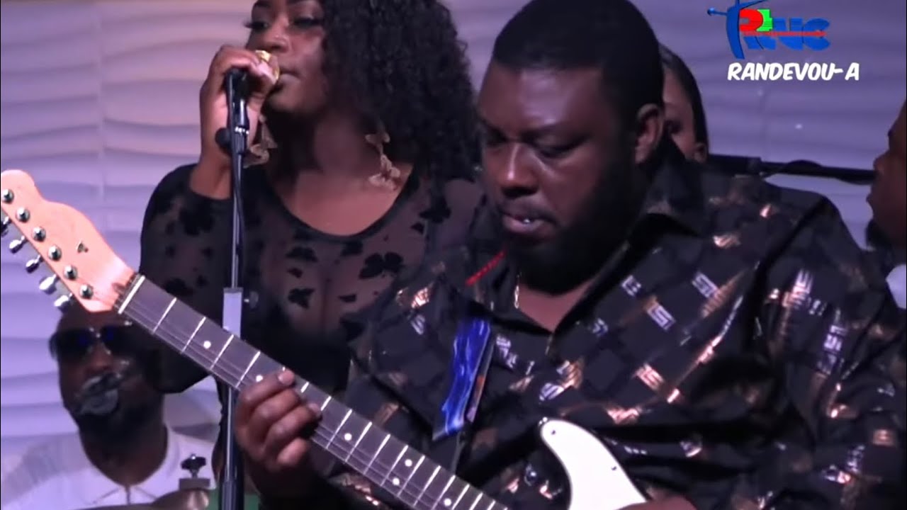 Gran frè Ti Watson ki se profesè ki apran'n li,  jwe ak Nu look | My time Live Boston