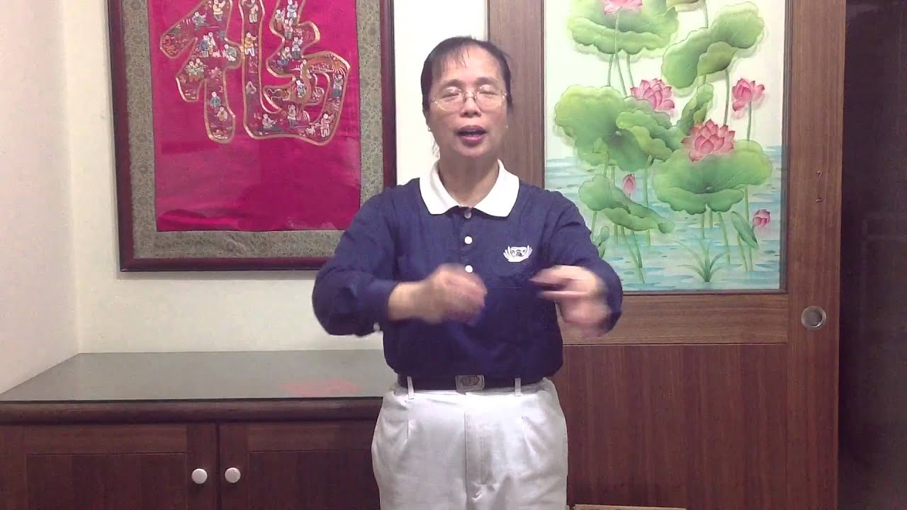 Mandarin Day 2014 Tzu Chi Celengan Bambu - YouTube