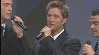 Ernie Haase & Signature Sound - Little Is Much chords