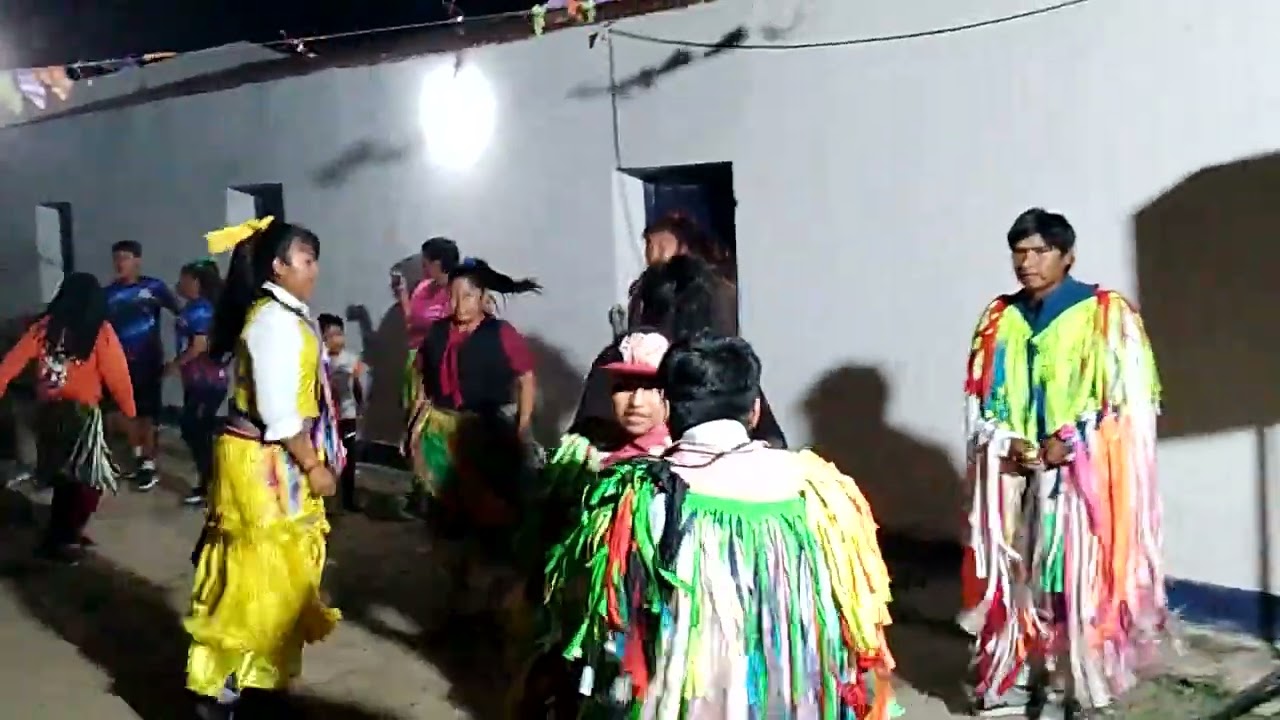 19/09/25 Canta René Vázquez en la i.e.u. pastora Alicia sltñ paraje El pastoril Villa Angela Chaco 