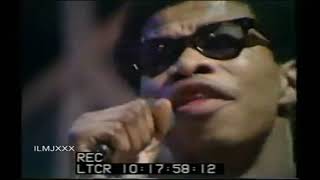 Aint nothing but a house party  The Show Stoppers / Northern Soul Dancing