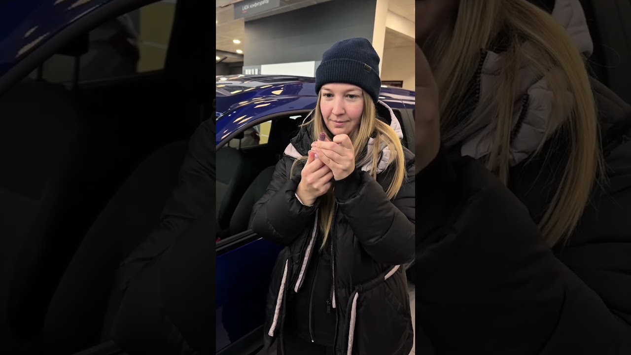 Блеск для губ в ладе 