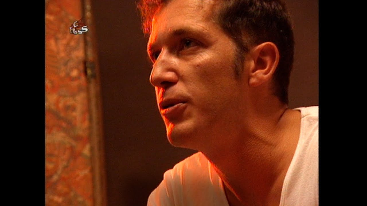 Miossec déteste-t-il son premier album ? // Extrait archives M6 Video Bank