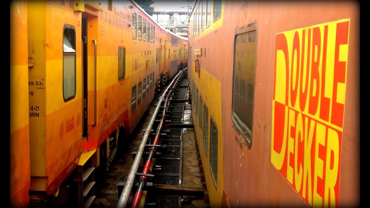 Double Decker vs Double Decker Trains | UDAY Express vs Chennai DD | Bengaluru City Railway Station