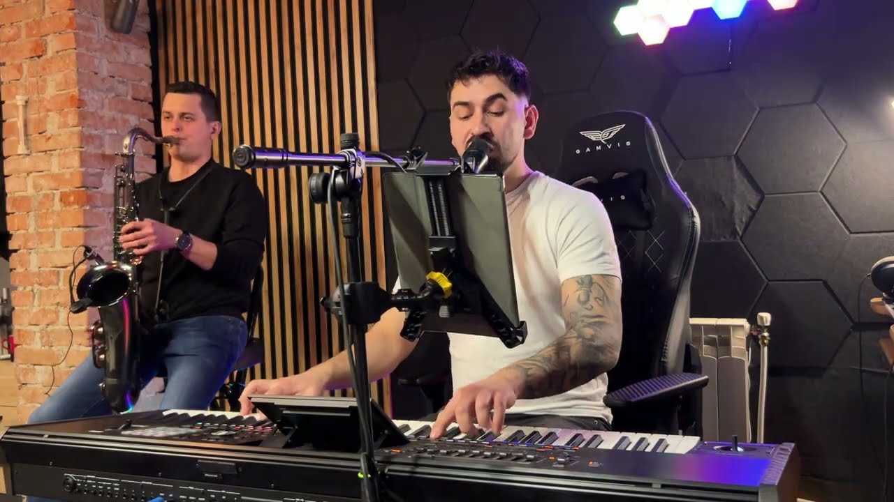 Zaraz Gramy - Na dworze Ciemno