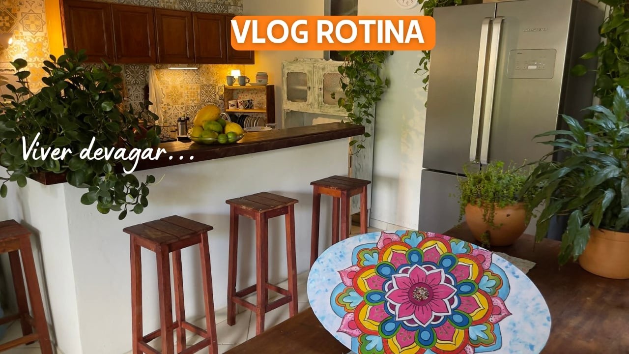 Dia chuvoso 🌧️ e em paz numa casa rústica cercada de verde | Receita e Artesanato | Vlog silencioso