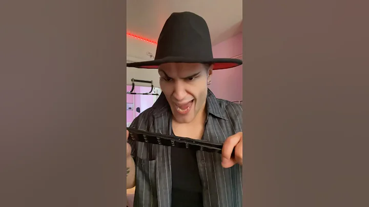 Youngest child avoids dads whooping😎🤣#funnyshorts #comedy #shorts