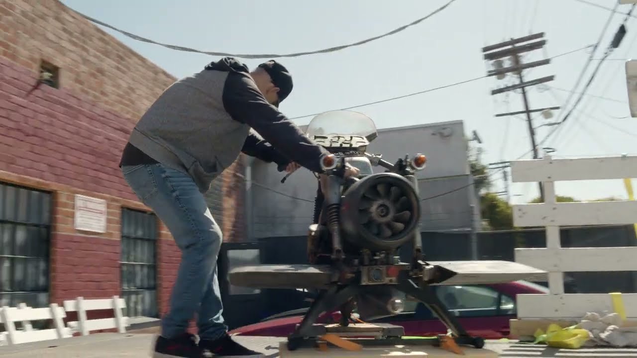 Mechanical Cake brings INCREDIBLE booth to WonderCon