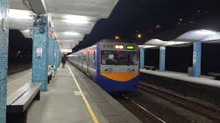 【短片】台鐵 4221次EMU700區間車 進站