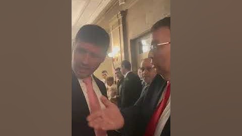 Целият спор в Парламента. Меч разтърва Възраждане и Ивелин Михайлов.