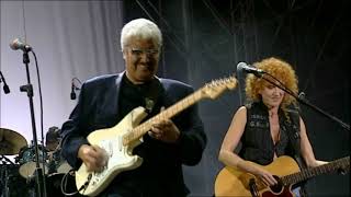 Video thumbnail of "Pino Daniele assolo Live"